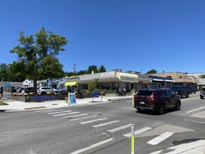 Shopping in Suttons Bay Michigan - Leelanau Peninsula Visitors Guide